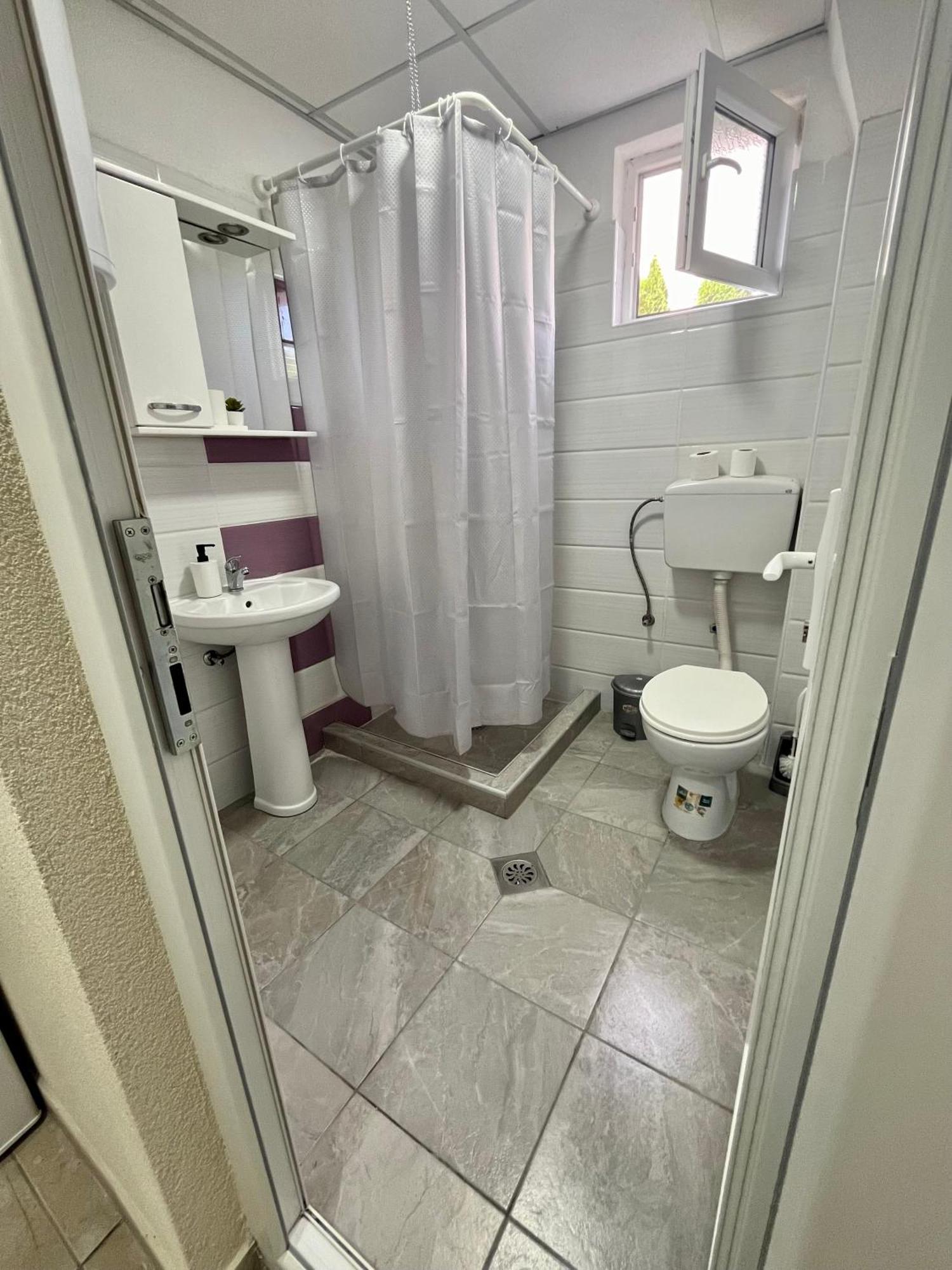 Appartamento Lux Ohrid Esterno foto